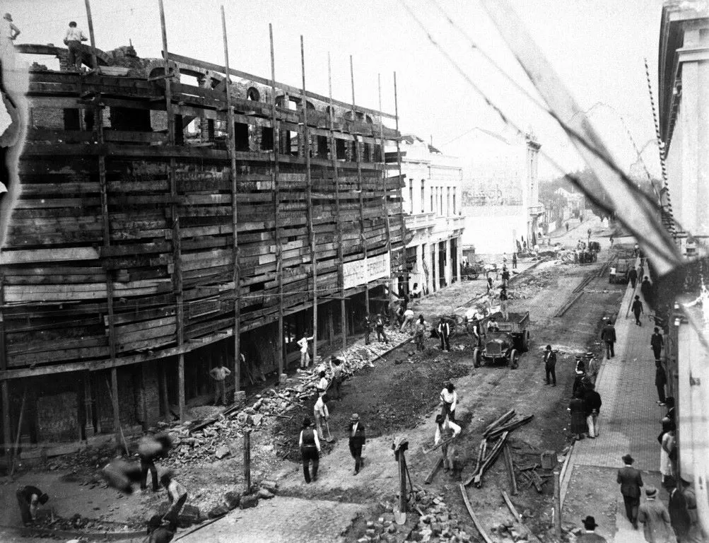 Construção do Palácio Avenida - 1927